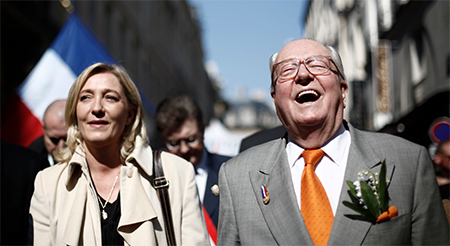 Jean Marie Le Pen junto a su hija Marine Frente Nacional de Francia suspende militancia de su fundador